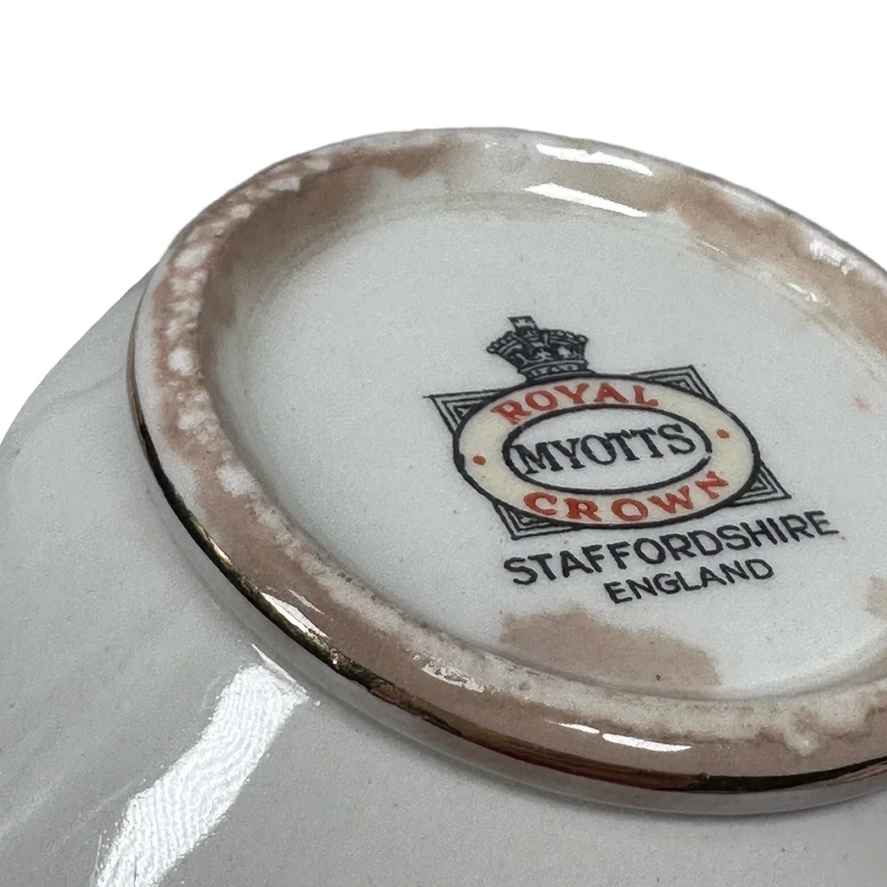 Royal Myotts Crown Chelsea Bird Green Tea Cups and Saucers Set of 6 England‎
